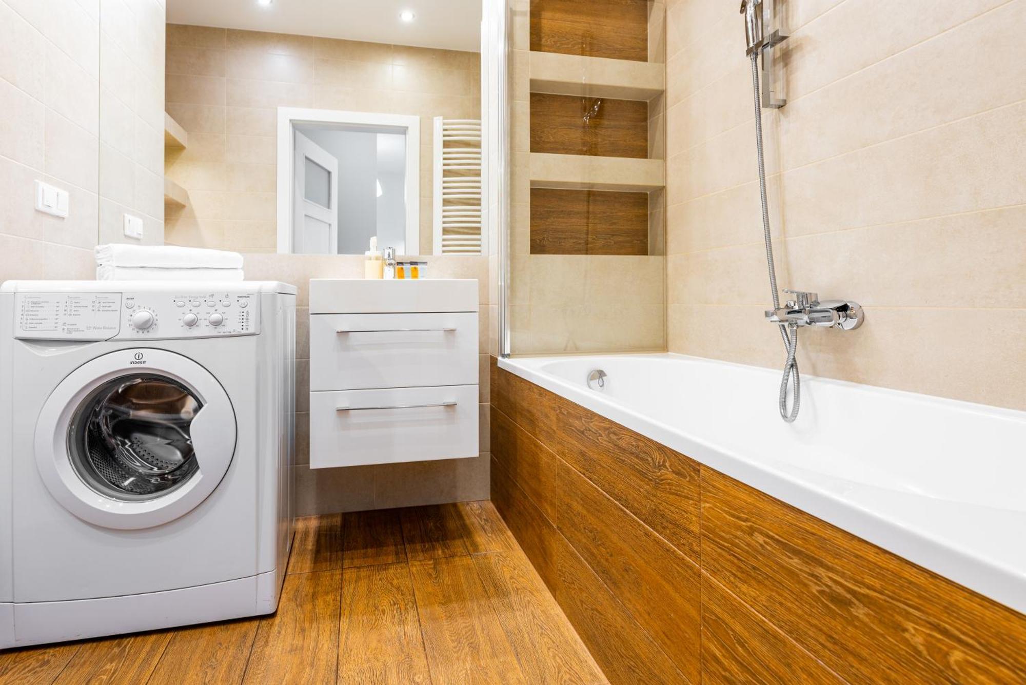 Apartamenty Tespis - Francuska Atal Park II คาโตวีตเซ ภายนอก รูปภาพ
