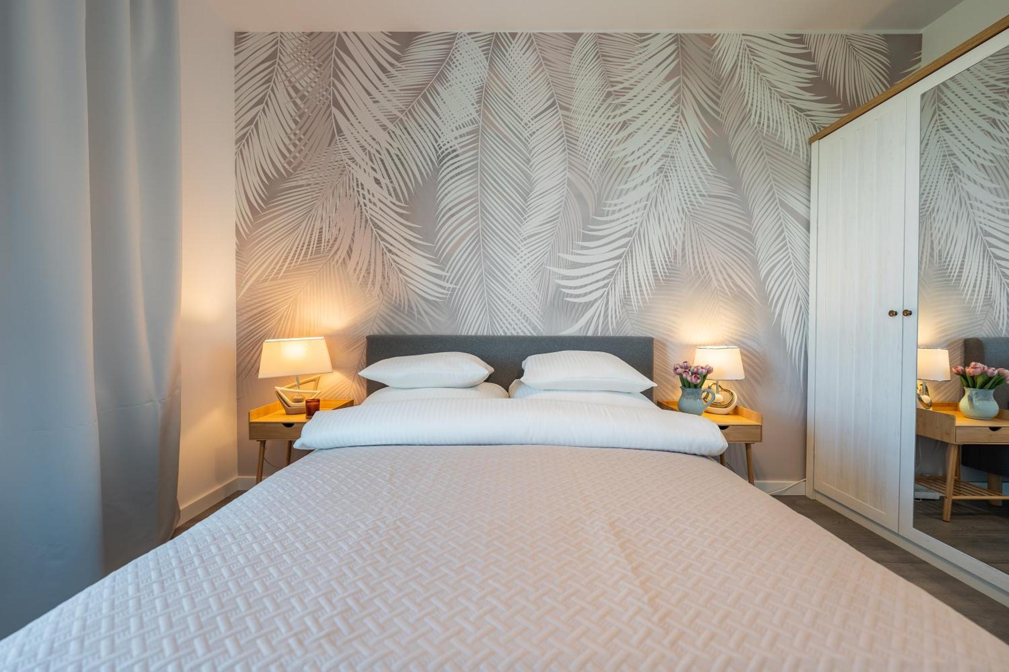 Apartamenty Tespis - Francuska Atal Park II คาโตวีตเซ ภายนอก รูปภาพ